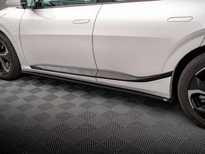Maxton Design Kia EV6 GT-Line Mk1 side skirts and diffusers, sleek body styling components for enhanced aerodynamics and sporty look.