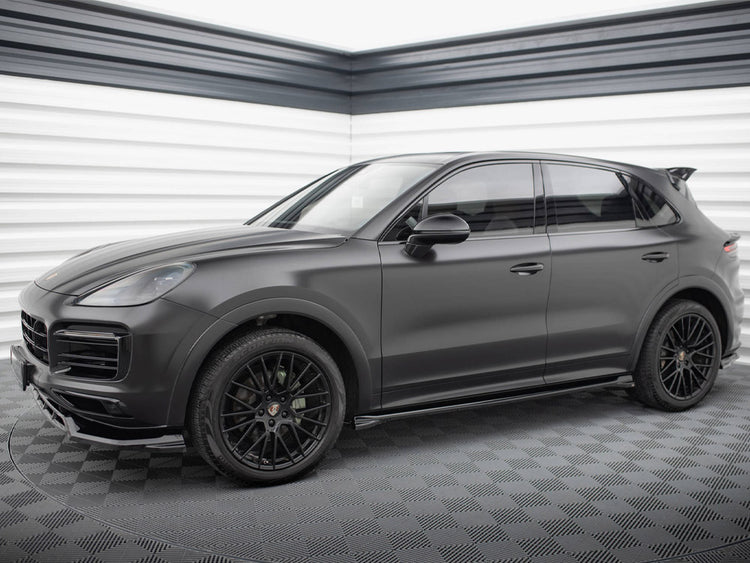 Maxton Design Porsche Cayenne Sport Design side skirt diffusers V.1 for SUV and coupe models, featuring sleek body styling details.