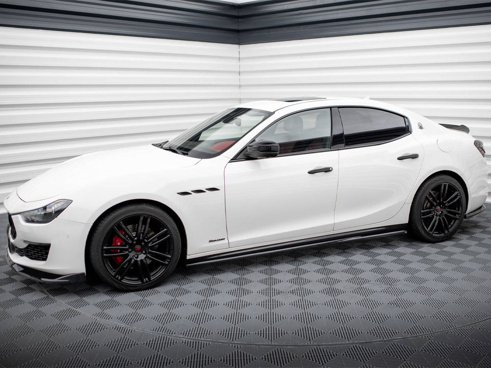 Maxton Design side skirts diffuser for Maserati Ghibli Mk3 Facelift, body styling upgrade, black aerodynamic car body kit