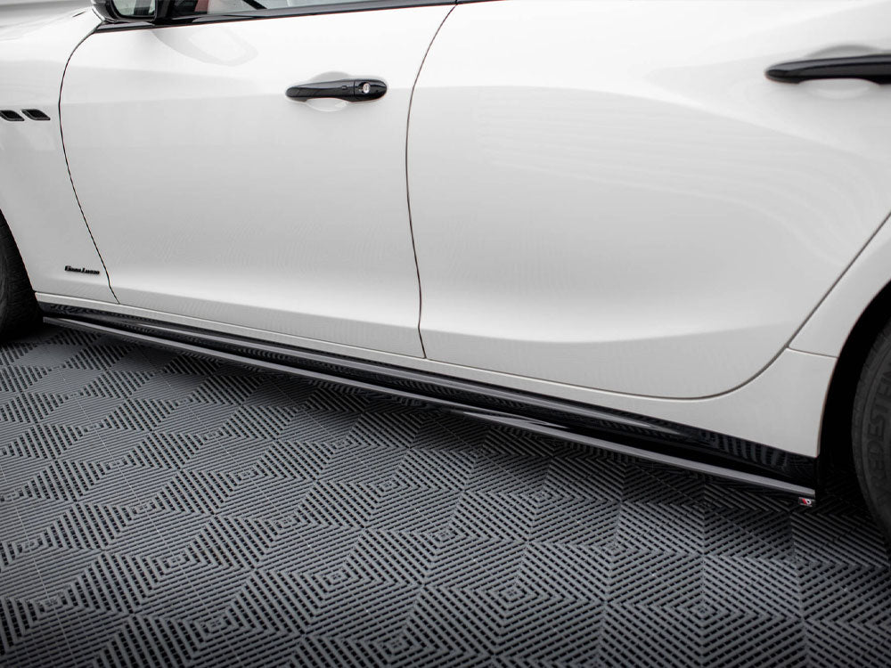 Maxton Design side skirts diffuser for Maserati Ghibli Mk3 Facelift, black body styling component, car body kit enhancement