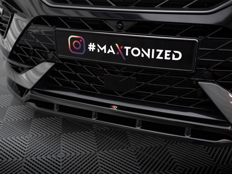 Maxton Design front splitter for Cupra Ateca Mk1 Facelift, body styling accessory, in black with aerodynamic design details.