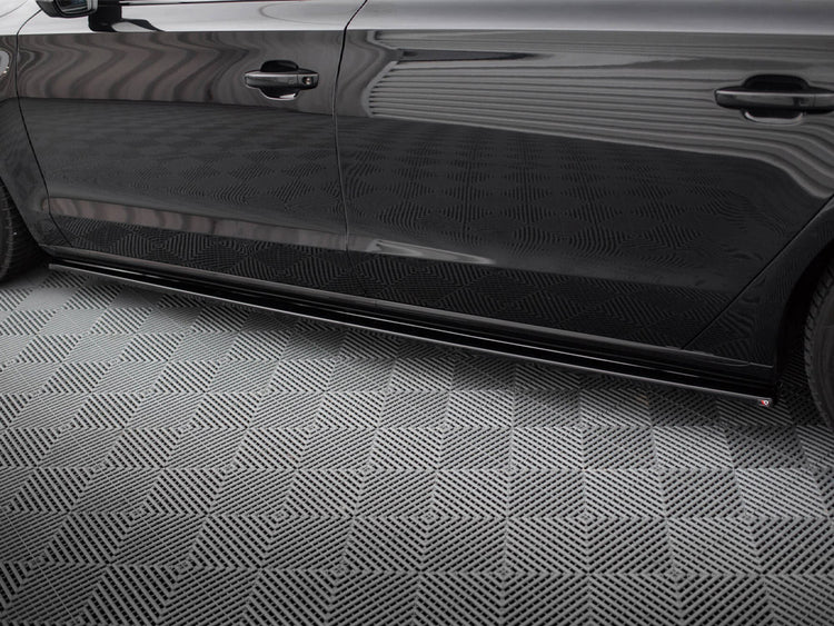 Maxton Design Audi A8 D4 side skirts and diffusers in black, designed for 2009-2013 model with sleek body styling enhancements.