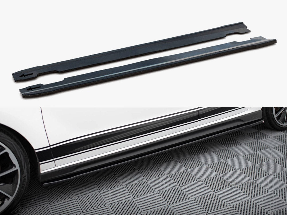 Maxton Design V.4 side skirt diffusers on Hyundai i30 N hatchback and fastback models, showcasing sleek aerodynamic enhancements.