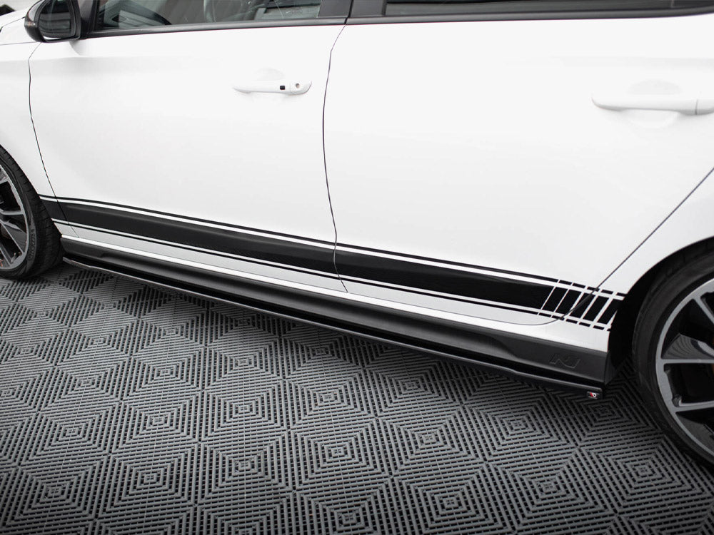 Maxton Design V.4 side skirt diffusers for Hyundai I30 N N-Line hatchback and fastback models, black aerodynamic car accessories