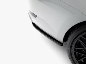 Maxton Design rear side splitters for Skoda Superb Mk3 liftback and Combi, body styling accessories in black.