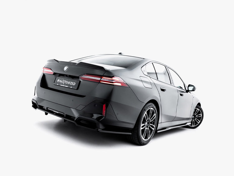 Maxton Design Central Rear Splitter (Vertical Bars) V.2 BMW 5 M-Pack G60 - Wayside Performance 