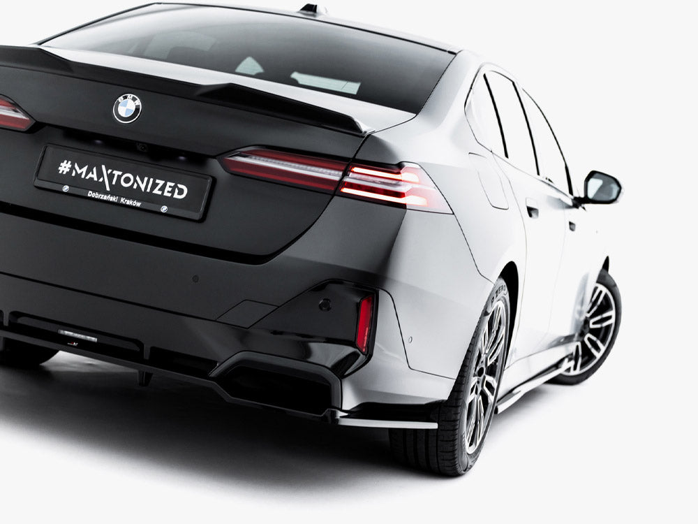Maxton Design Central Rear Splitter (Vertical Bars) V.2 BMW 5 M-Pack G60 - Wayside Performance 