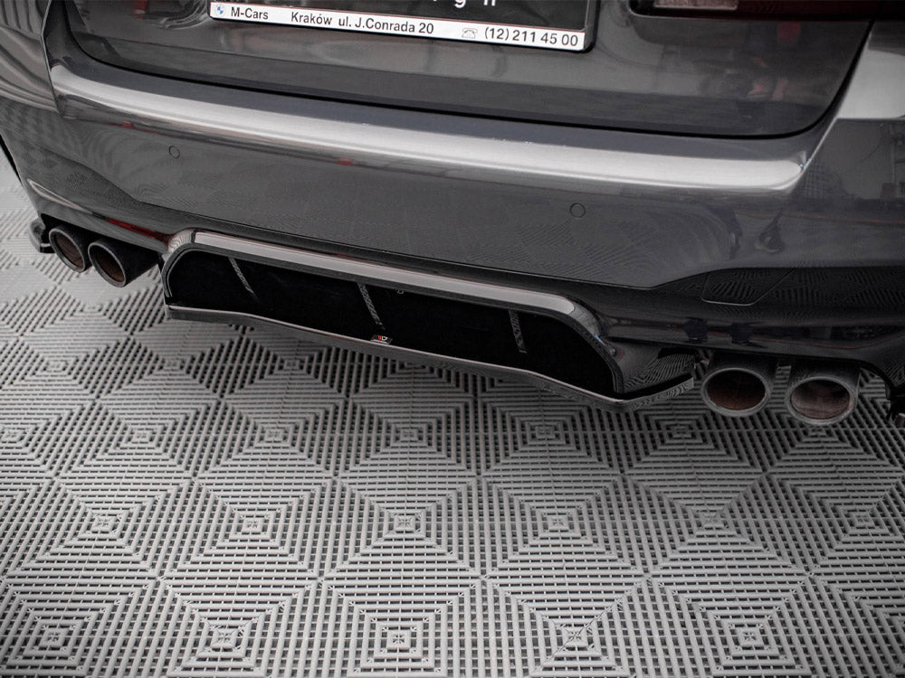 Maxton Design BMW M5 F90 facelift full body kit installed, showcasing sporty front splitter, side skirts, and rear diffuser.
