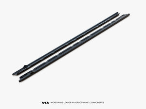 MAXTON® DESIGN side skirts diffusers for Opel/Vauxhall Insignia Mk2, showcasing sleek aerodynamic design and fit.