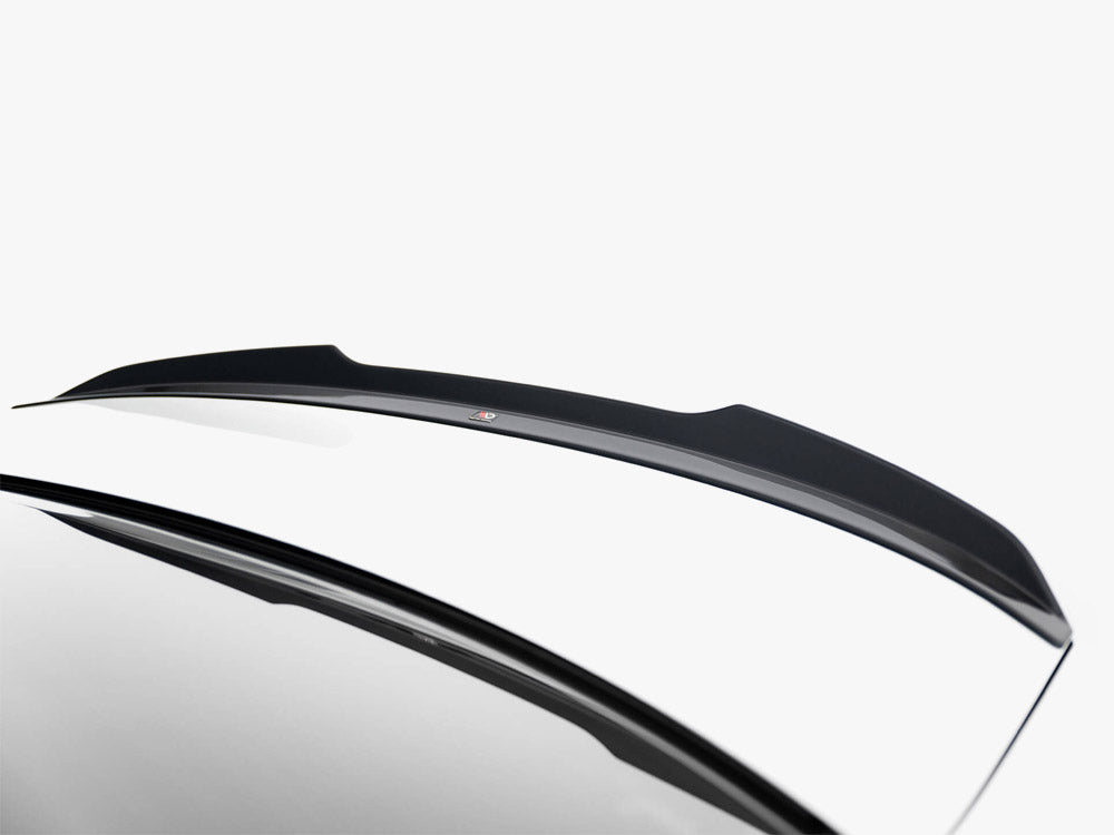 MaxTON® DESIGN spoiler cap for BMW 3 G20 (2018-2022), close-up view showing sleek aerodynamic design and mounting details.