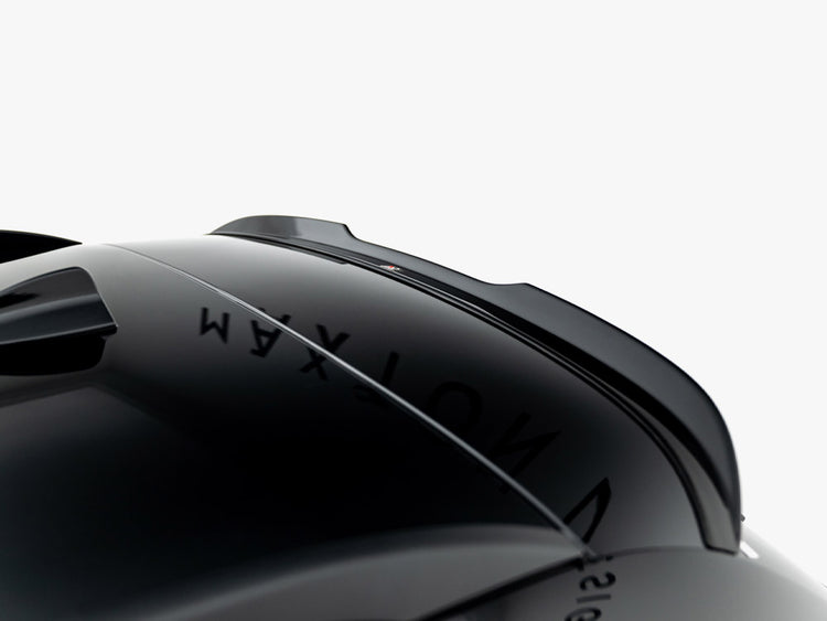 Maxton® DESIGN BMW 3 Series E91 spoiler cap, sleek automotive accessory with a smooth finish and aerodynamic design.