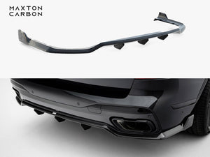 Maxton Design Prepreg Carbon Fiber Rear Diffuser for BMW X7 M-Pack G07 Facelift, body and styling accessory, high-quality carbon fiber finish.