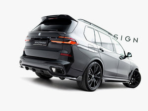 Maxton Design Prepreg carbon fiber rear diffuser for BMW X7 M-Pack G07 facelift, stylish body and styling accessory, sleek carbon fiber look.