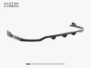 Maxton Design Prepreg Carbon Fiber Rear Diffuser for BMW X7 M-Pack G07 Facelift, lightweight body styling accessory.