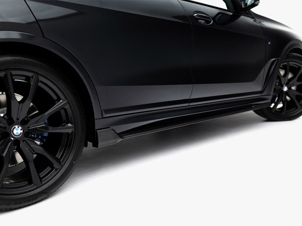 Maxton Design Prepreg carbon fiber side skirts for BMW X7 M-Pack G07 facelift, sporty body styling upgrade