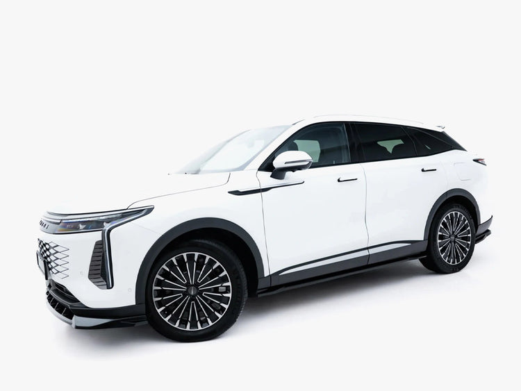 Maxton Design Omoda 9 Mk1 side skirt diffusers for body and styling, showing sleek aerodynamic design in black finish.