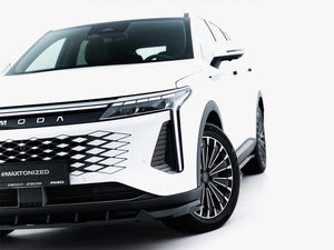 Maxton Design Omoda 9 Mk1 front splitter for body and styling, shown mounted on the vehicle with a sleek, aerodynamic design.