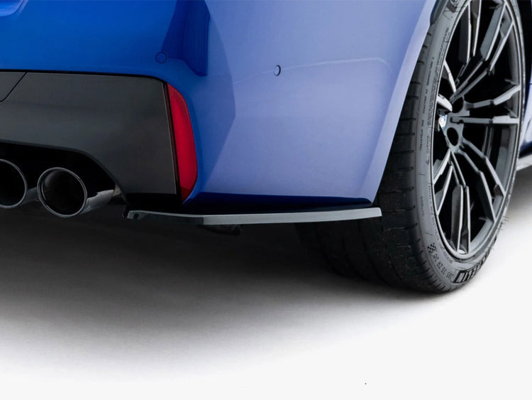 Maxton Design BMW M5 F90 facelift full body kit featuring front bumper, side skirts, and rear diffuser in body styling.