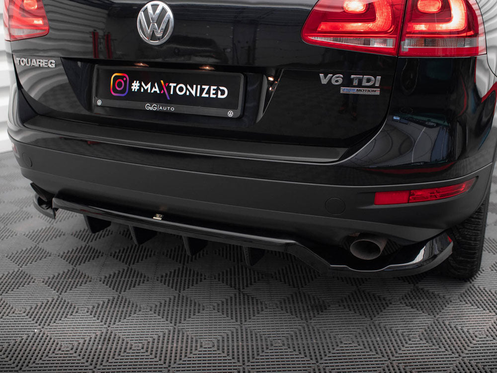 Maxton Design full body kit for Volkswagen Touareg Mk2, including front and rear bumper extensions and side skirts, in black finish.