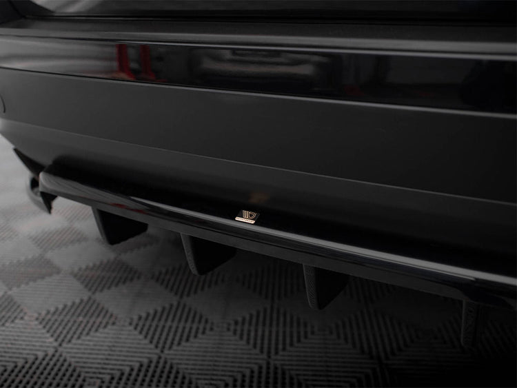 Maxton Design Volkswagen Touareg Mk2 full body kit in black, including front and rear bumper extensions and side skirts.