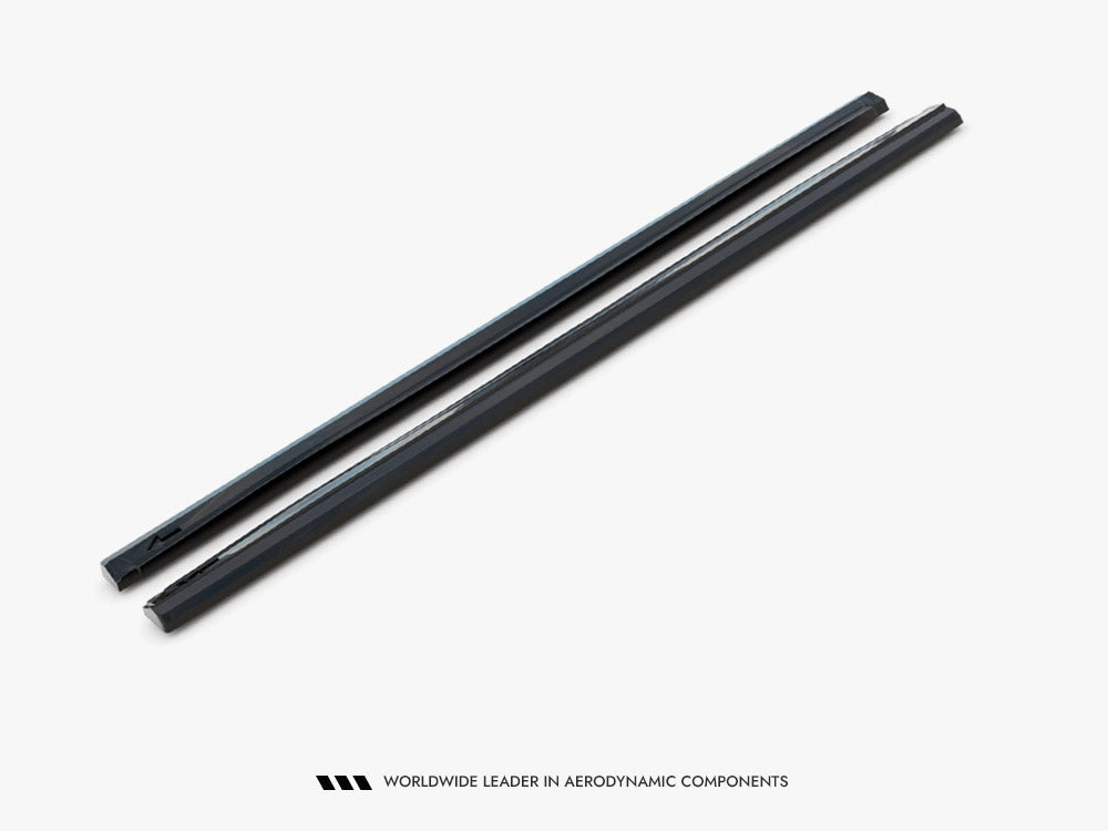 Maxton Design Volkswagen Touareg Mk2 full body kit in black, including front and rear bumper accents and side skirts.
