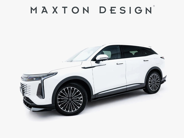 Maxton Design Omoda 9 Mk1 full body kit including front bumper, side skirts, and rear diffuser for sporty styling.