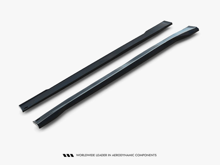 Maxton Design full body kit for Jeep Grand Cherokee L Mk5, featuring sleek aerodynamic side skirts and sporty exterior enhancements.
