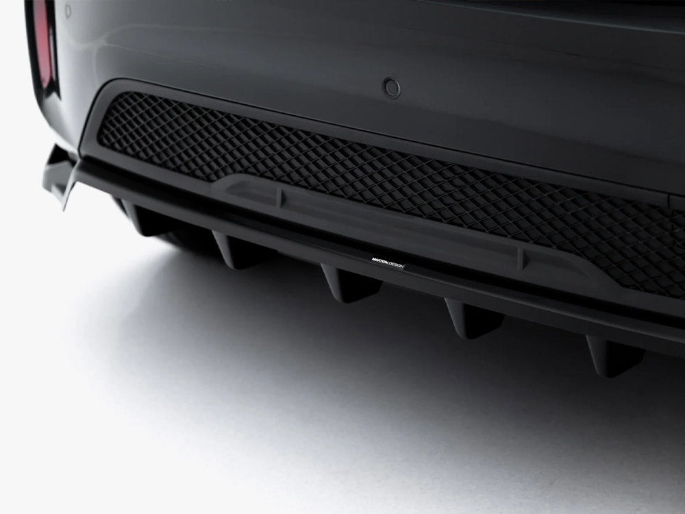 Maxton Design full body kit for MG 3 Mk1, including front bumper, side skirts, and rear diffuser, in a sleek, aerodynamic design.