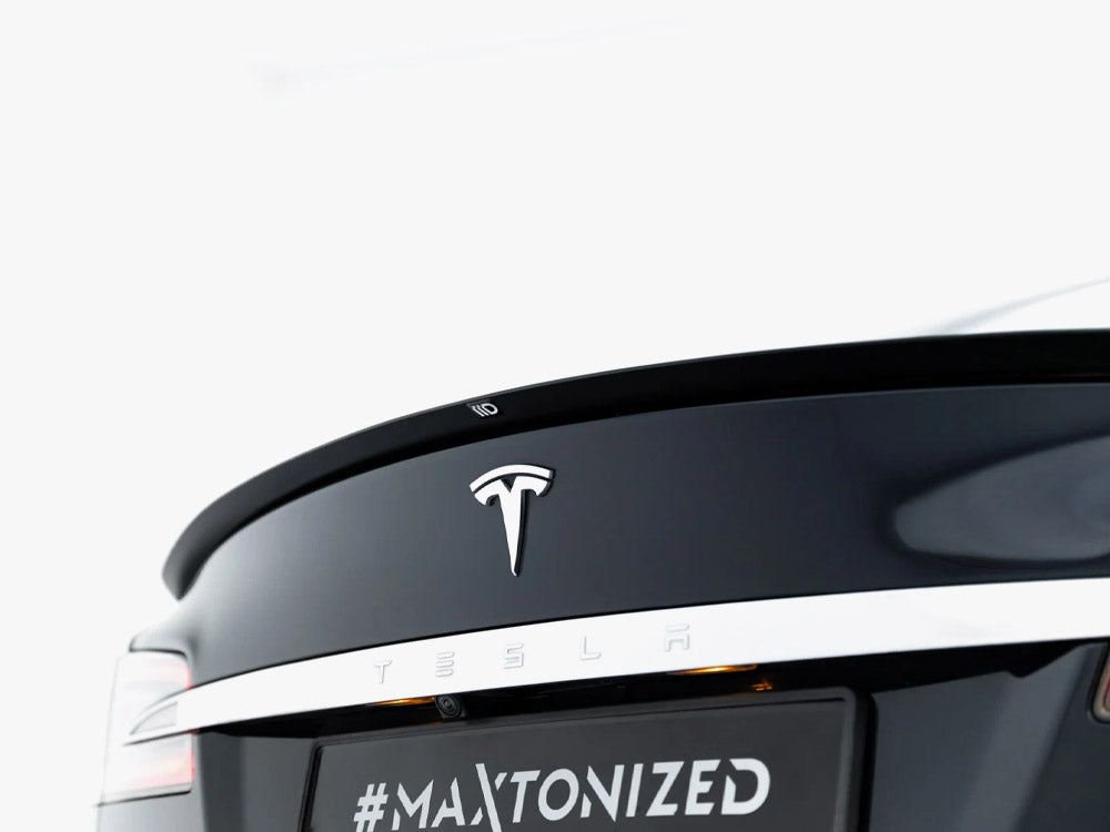 Maxton Design full body kit set for Tesla Model S Mk1, featuring front and rear bumper extensions and side skirts.