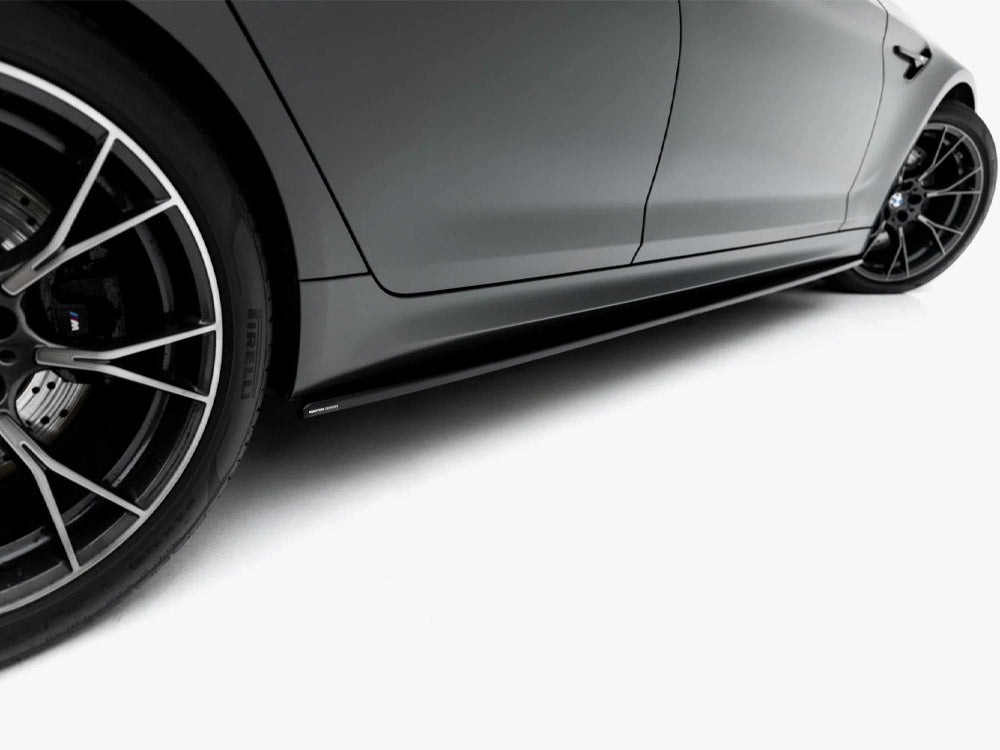Maxton Design BMW M5 F90 full body kit set featuring front bumper, side skirts, and rear diffuser in black finish.