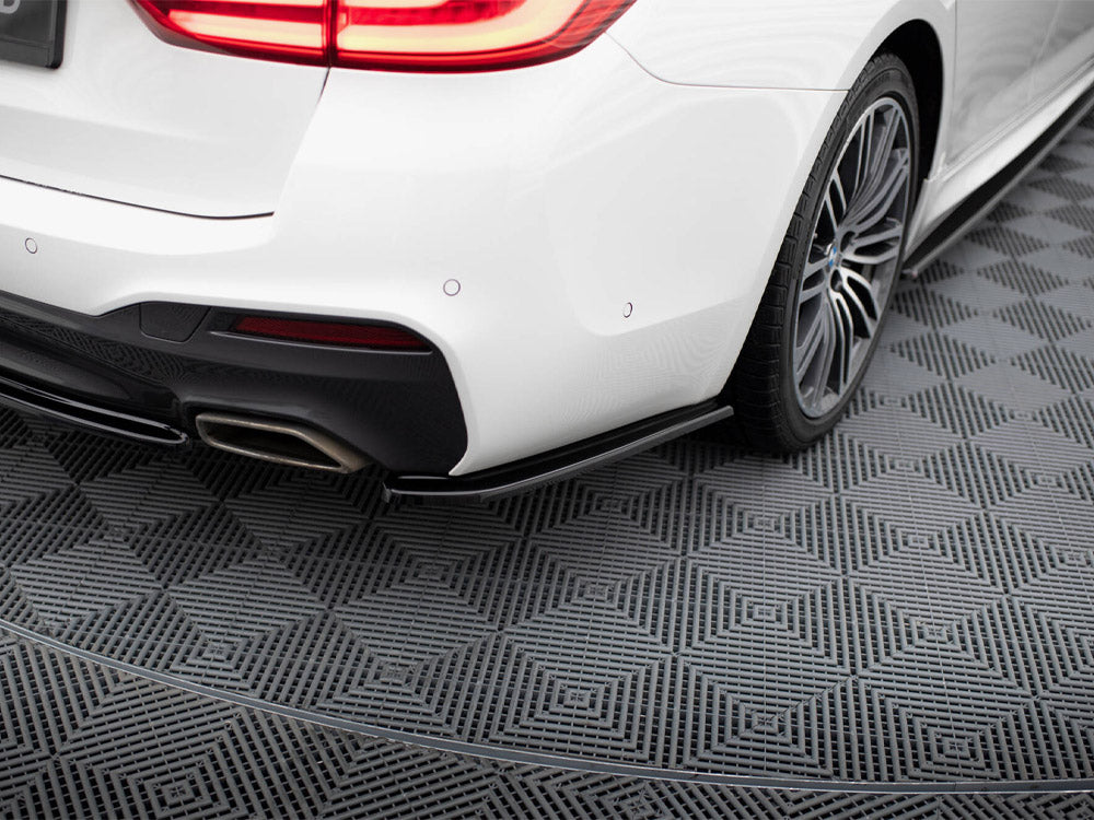 Maxton Design BMW 5 Series G30 M-Pack full body kit, including front and rear bumpers, side skirts, and aerodynamic styling components.