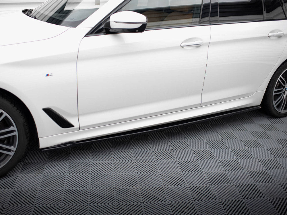 Maxton Design BMW 5 Series Touring G31 M-Pack full body kit with front and rear bumpers, side skirts, and aerodynamic styling.