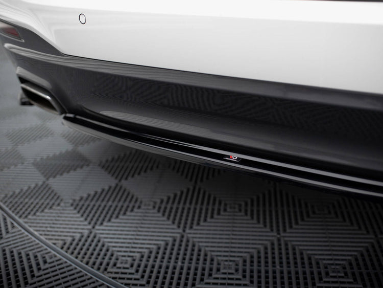Maxton Design BMW 5 Series G31 M-Pack touring body kit with front and rear bumper modifications, in black for sporty styling.