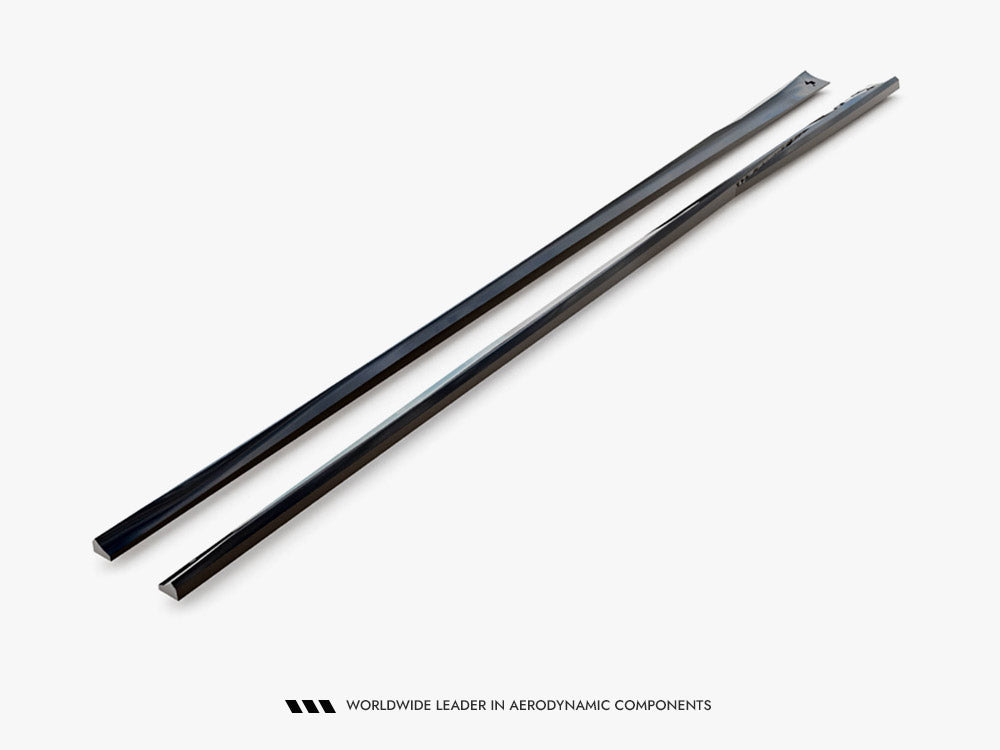 Maxton Design side skirts diffuser for Maserati Ghibli Mk3 Facelift, body and styling accessory in black with aerodynamic design.