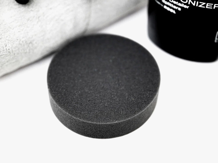 Maxtonizer detailer for splitters by MAXTON® DESIGN, showing the product in a sleek container with branding and technical details.