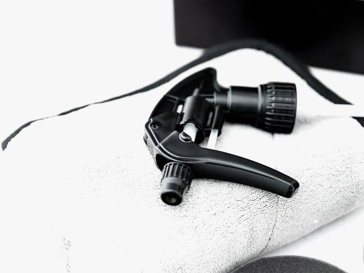 MAXTON® DESIGN Maxtonizer splitters detailer showing close-up of aerodynamic splitter with textured finish
