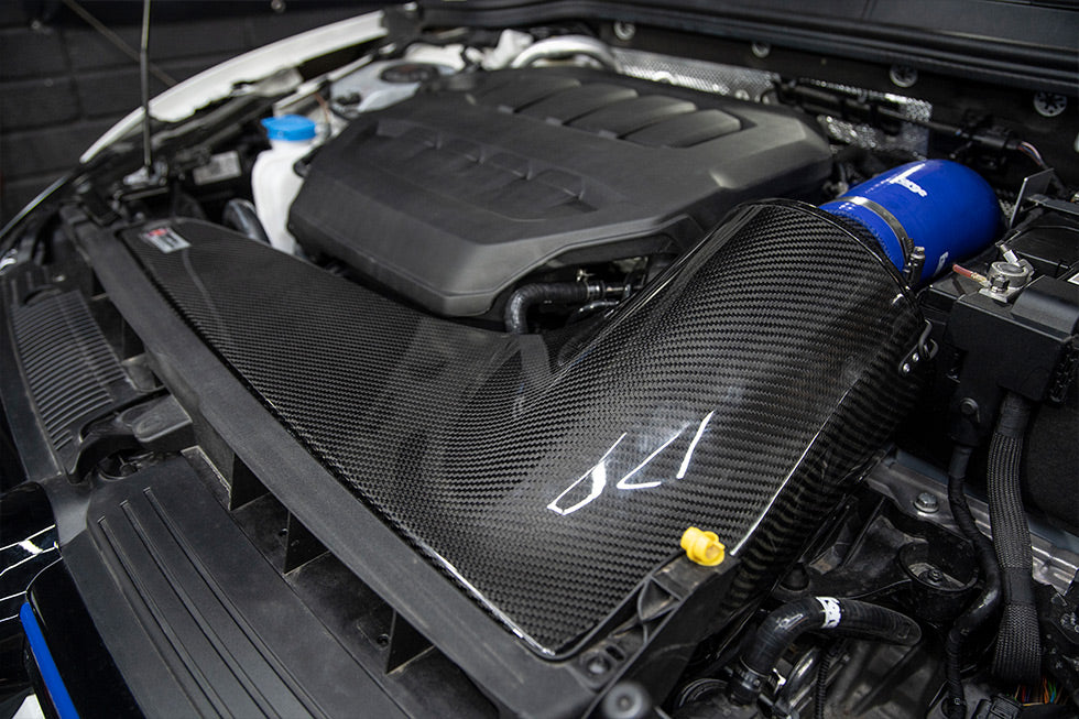 Forge Motorsport Carbon Fibre Induction Kit for Volkswagen, Audi, Seat, Skoda, Cupra 2.0 TSI EA888 - Wayside Performance 