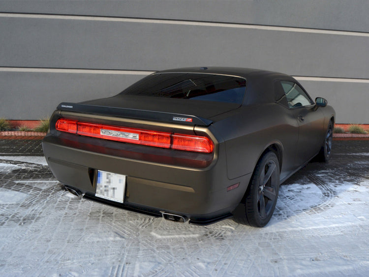 Central Rear Splitter Dodge Challenger Mk3 PHASE-1 SRT8 Coupe - Wayside Performance 