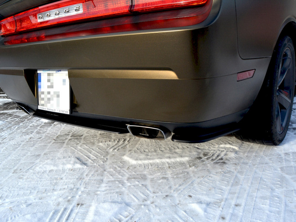 Central Rear Splitter Dodge Challenger Mk3 PHASE-1 SRT8 Coupe - Wayside Performance 