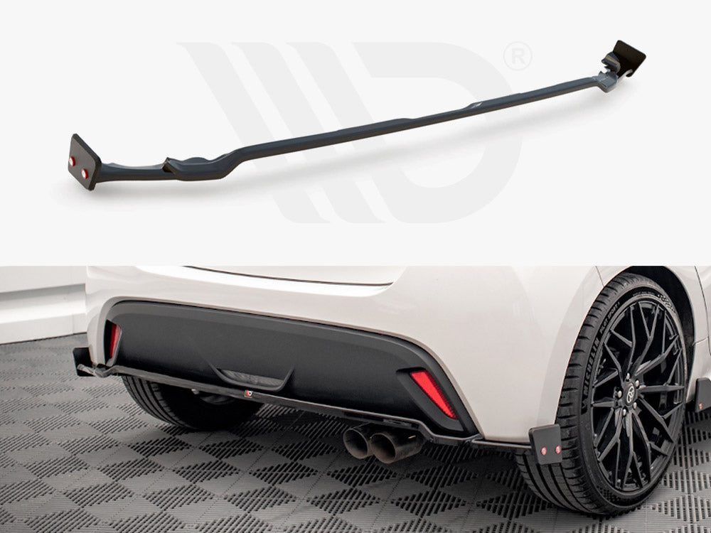Central Rear Splitter V.1 + Flaps Toyota Yaris Mk4 - Wayside Performance 