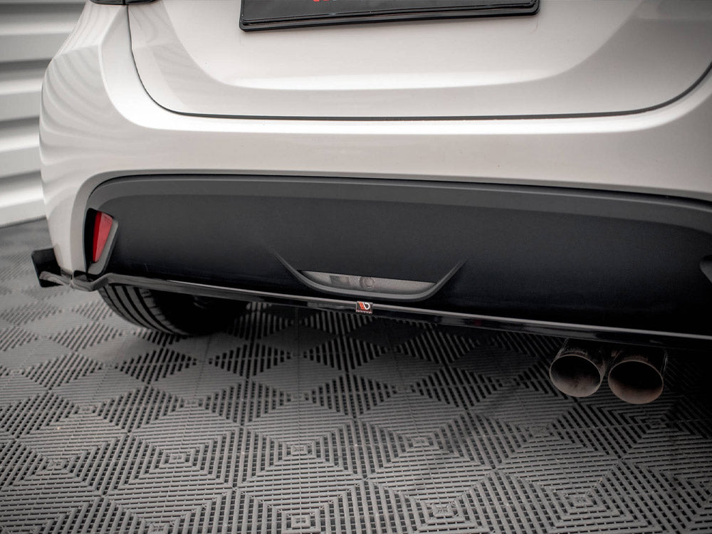 Central Rear Splitter V.1 + Flaps Toyota Yaris Mk4 - Wayside Performance 