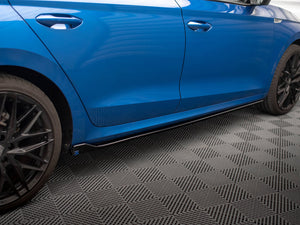 Side Skirts Diffusers V.1 Skoda Octavia Mk4 - Wayside Performance 