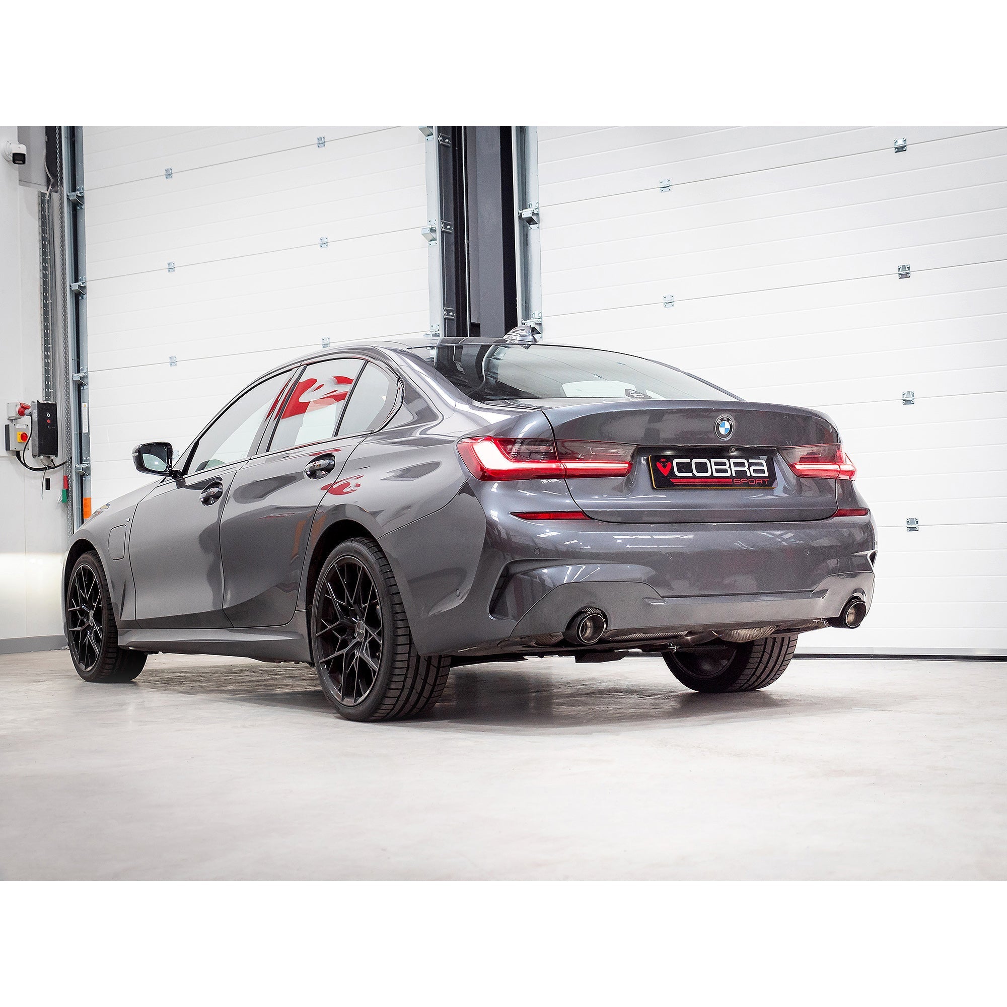 BMW 330e Touring (G21) (19>) Non-Valved Venom Dual Exit Rear Axle Back Performance Exhaust - Wayside Performance 